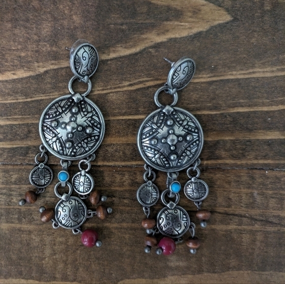 Bundle of 7 pairs of  Fashion Earrings - Picture 6 of 8